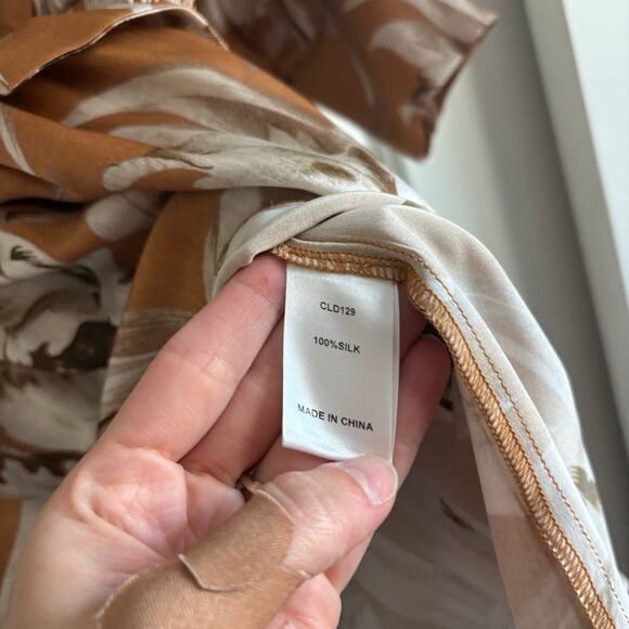 Christy Lynn Women’s 100% Silk Smocked Sutton Dress Calla Lily Spice XS Spring - Picture 7 of 13